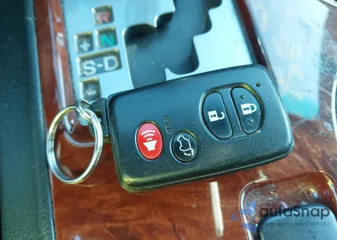 2012 Toyota Highlander Limited z USA, uszkodzony, nr VIN 5TDYK3EH0CS078678